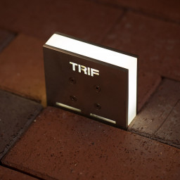 Тротуарный светильник Trif FIN 100 3000К