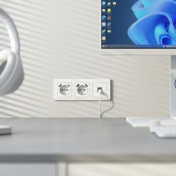 Розетка Werkel W1171761/ � озетка с заземлением, шторками и USB ти