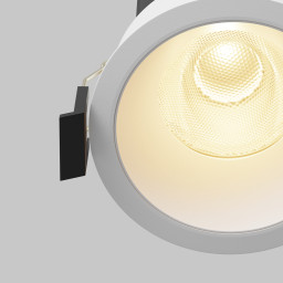 Встраиваемый светильник Maytoni DL117-15W-2.7K-W