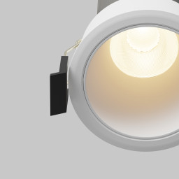 Встраиваемый светильник Maytoni DL116-10W-3K-W