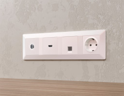 Розетка Ambrella Volt MA213005