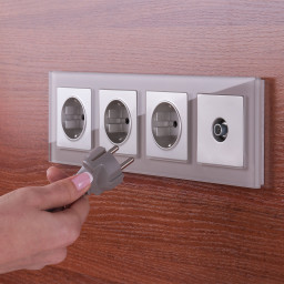 Розетка Werkel W1183006 серебряный